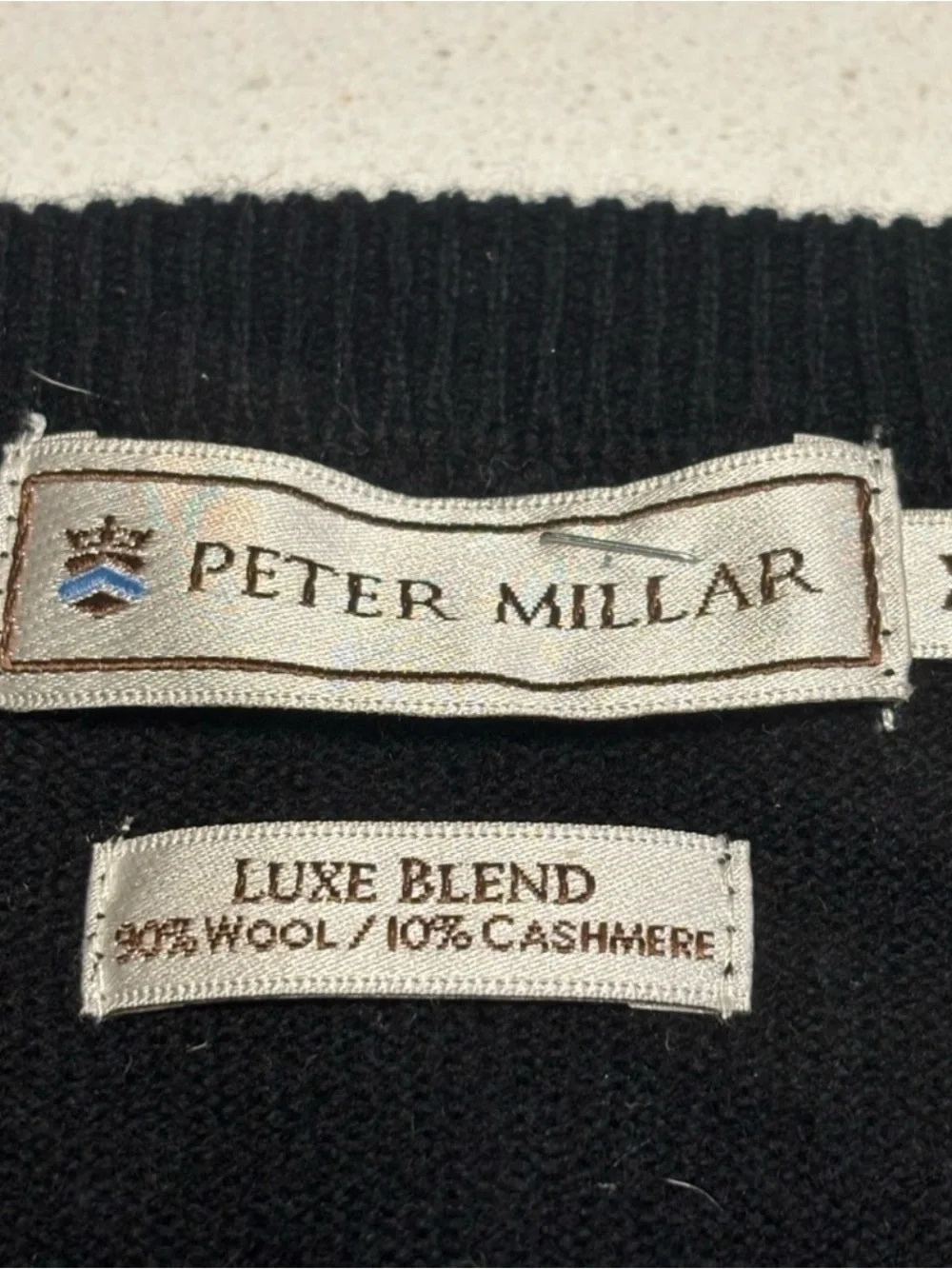 Peter Millar Luxe Blend Wool Cashmere Argyle V-Neck Sweater XL Black Gray Red
